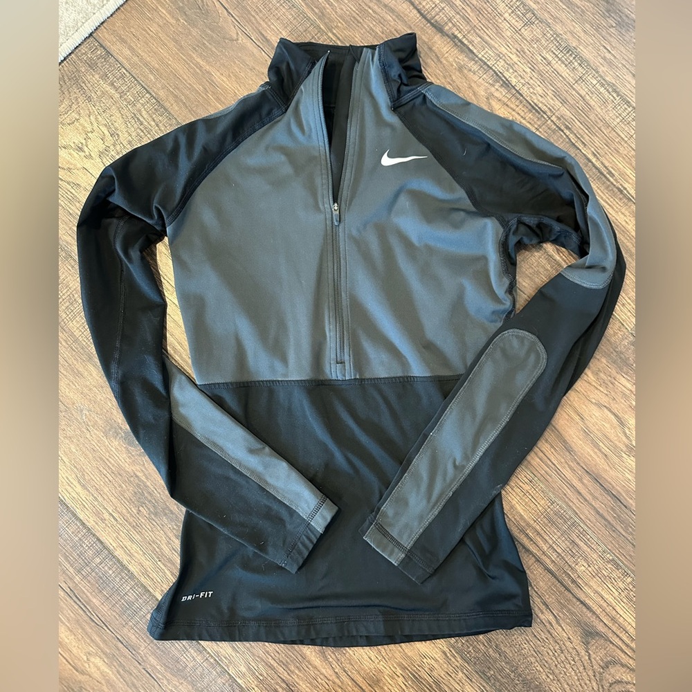 Nike Quarter Zip